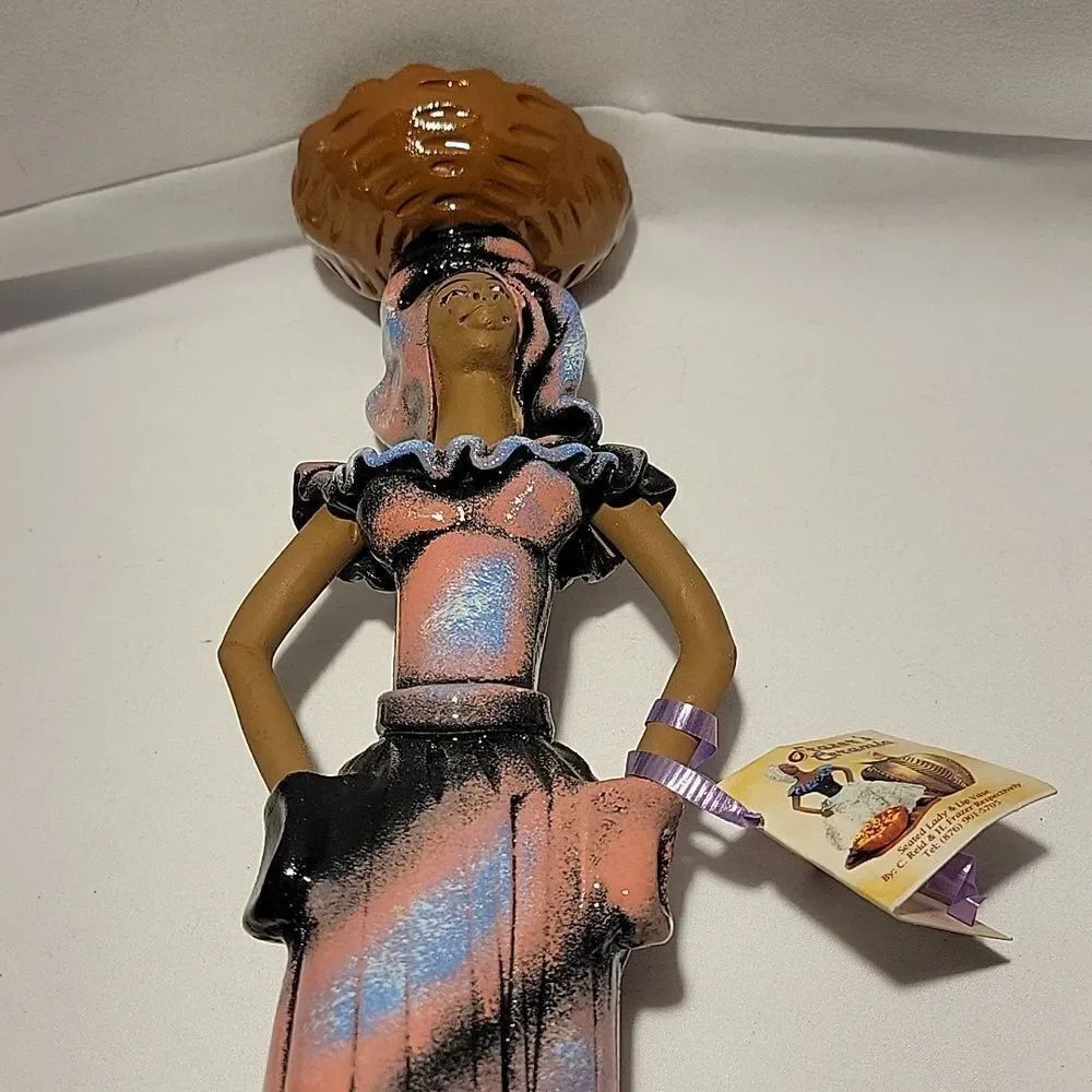 12" Frazers ceramic statue - Picture 4 of 4